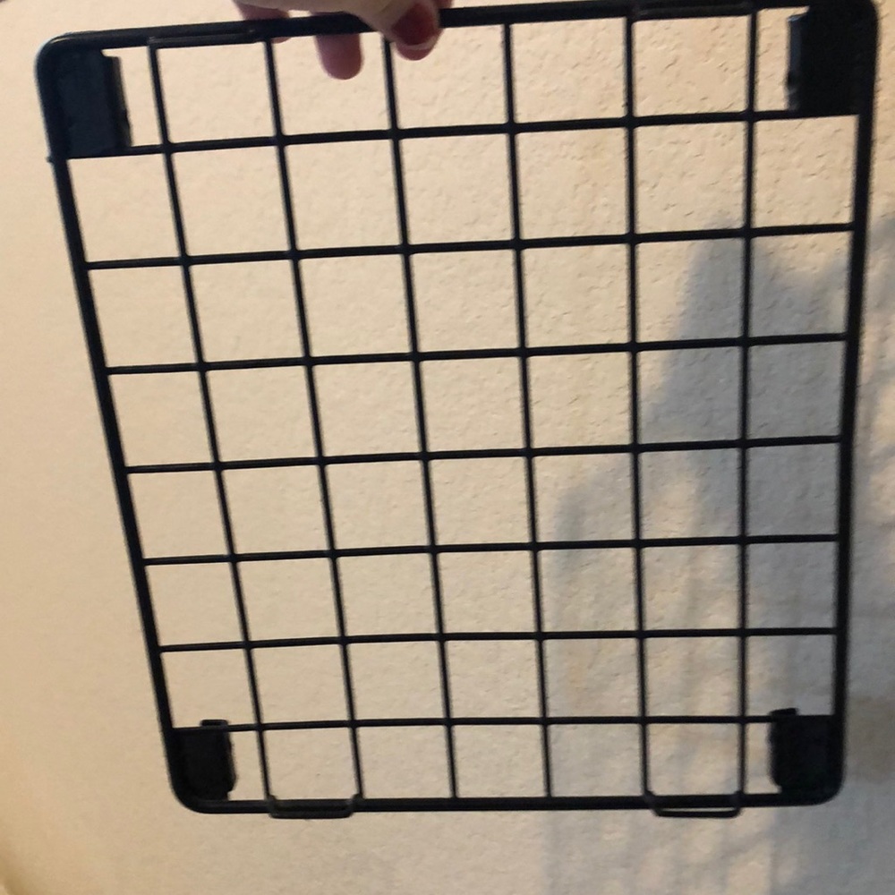 Black square picture hanger
